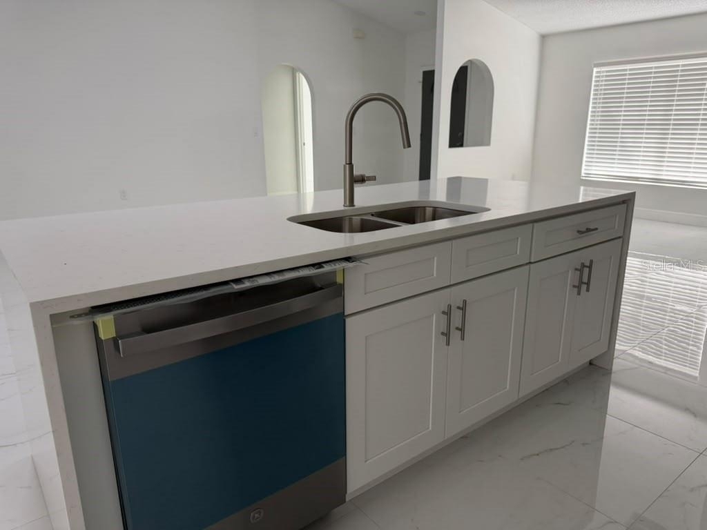 10255 Norwick Street - Photo 6