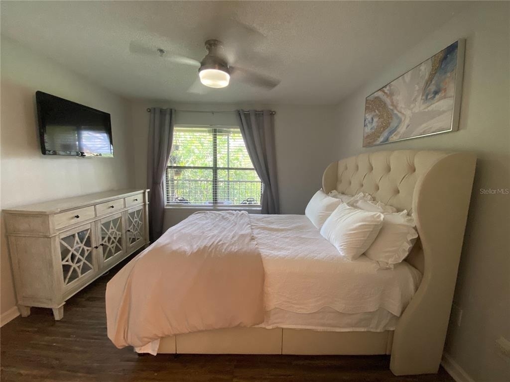 11901 4th Street N - Photo 7