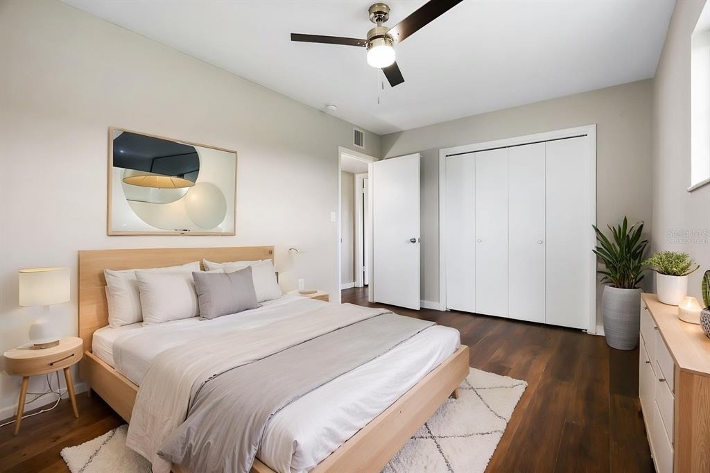702 Desert Hills Way - Photo 15