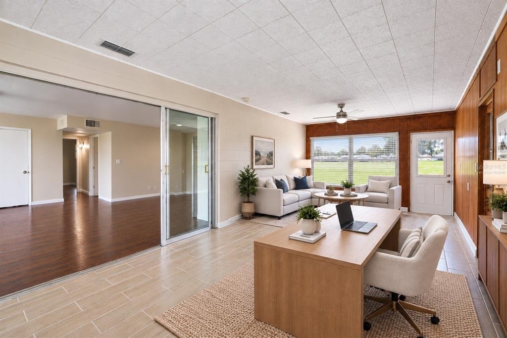 702 Desert Hills Way - Photo 10
