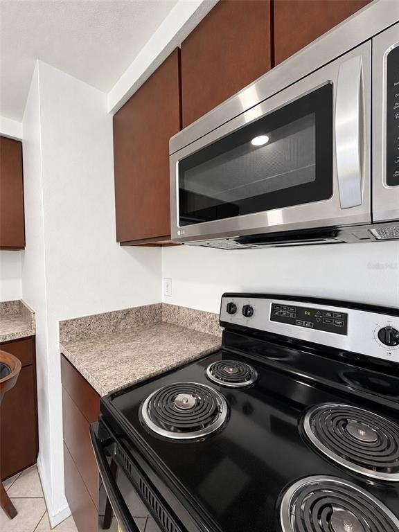 8719 River Forest Circle - Photo 3