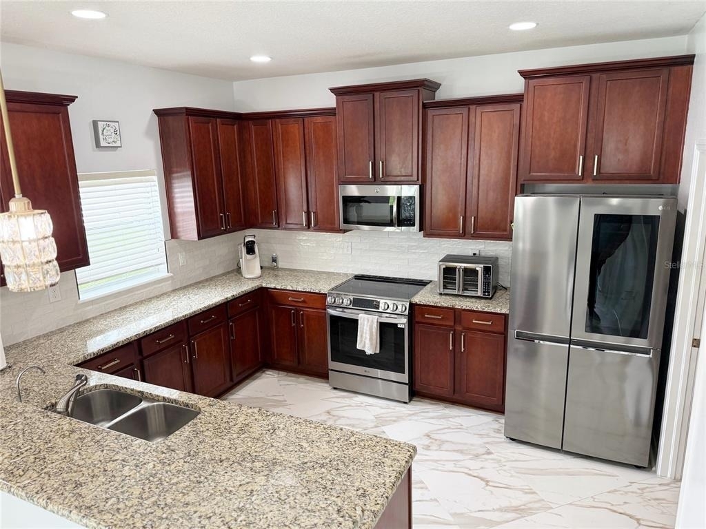 12236 Fairlawn Drive - Photo 37
