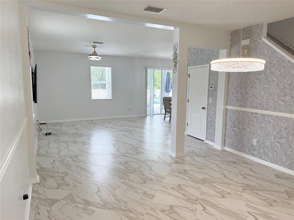 12236 Fairlawn Drive - Photo 9