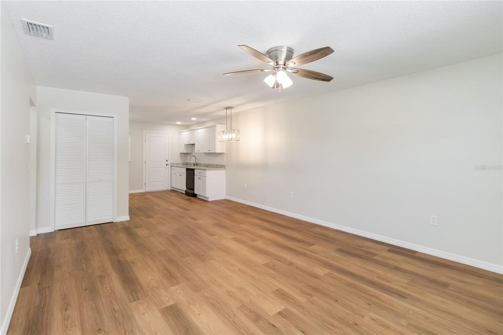 217 Montana Avenue - Photo 4