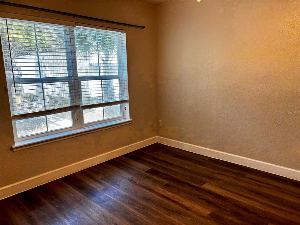 304 E South Street - Photo 5