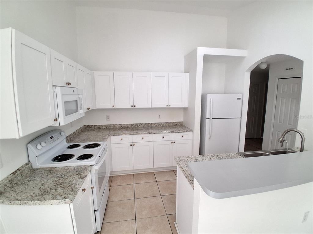 2835 Palm Isle Way - Photo 5