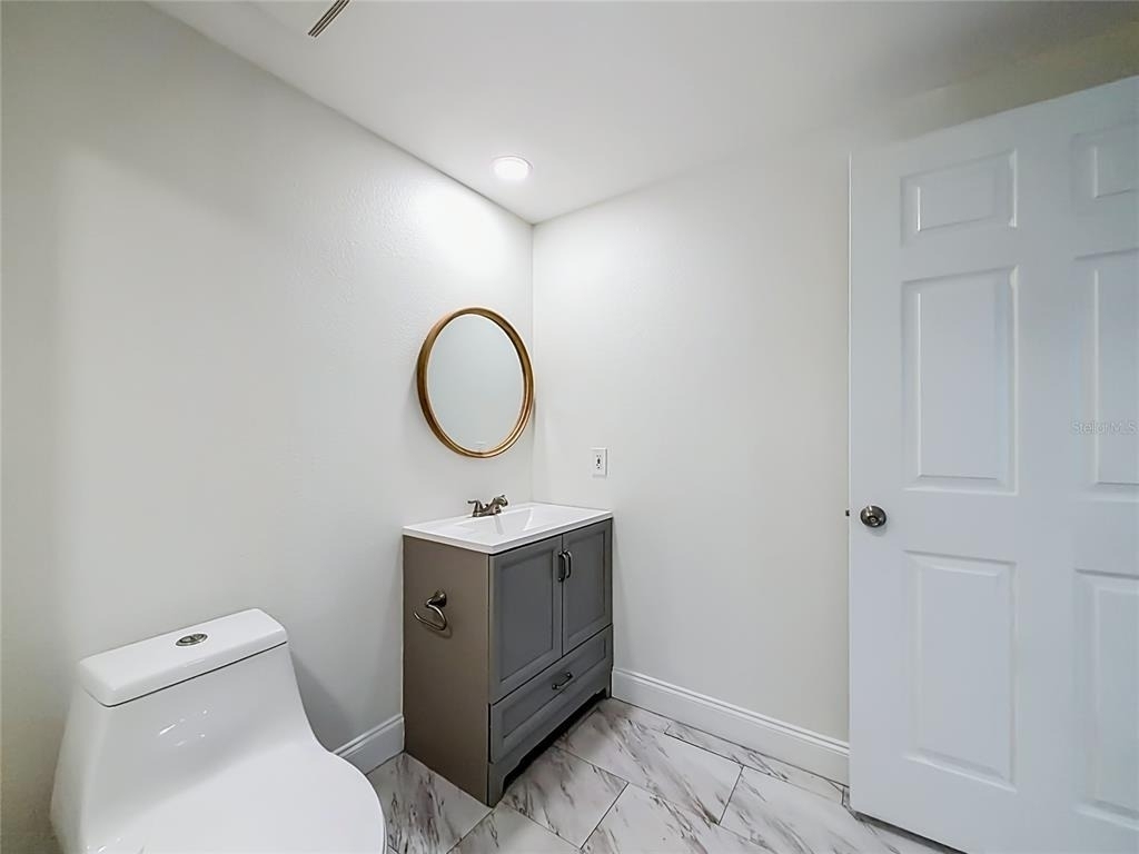 322 E Central Boulevard - Photo 27