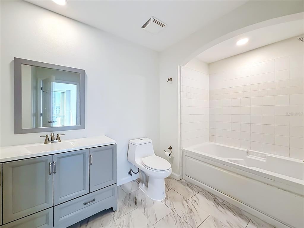 322 E Central Boulevard - Photo 33