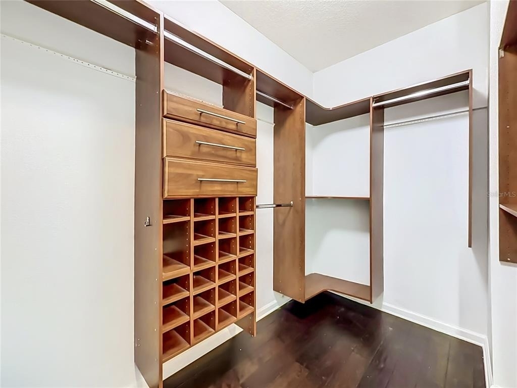 322 E Central Boulevard - Photo 32