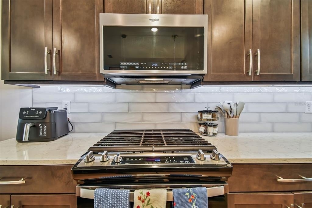1845 Island Village Way - Photo 12