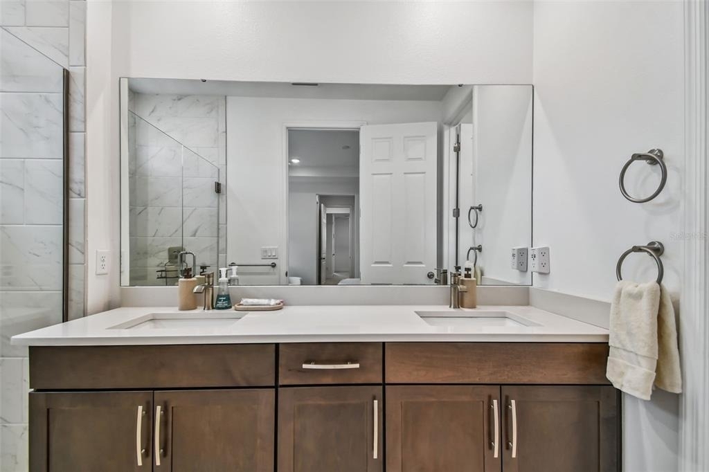 1845 Island Village Way - Photo 36