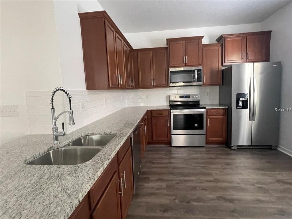 3408 Seneca Club Loop - Photo 4