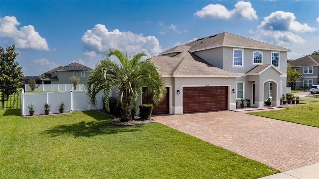 14537 San Lorenzo Drive N - Photo 2