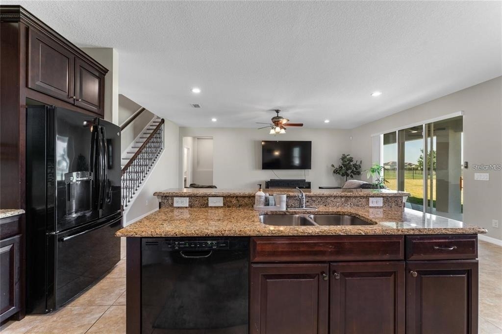 14537 San Lorenzo Drive N - Photo 9