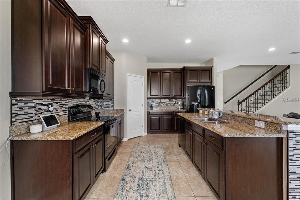 14537 San Lorenzo Drive N - Photo 8