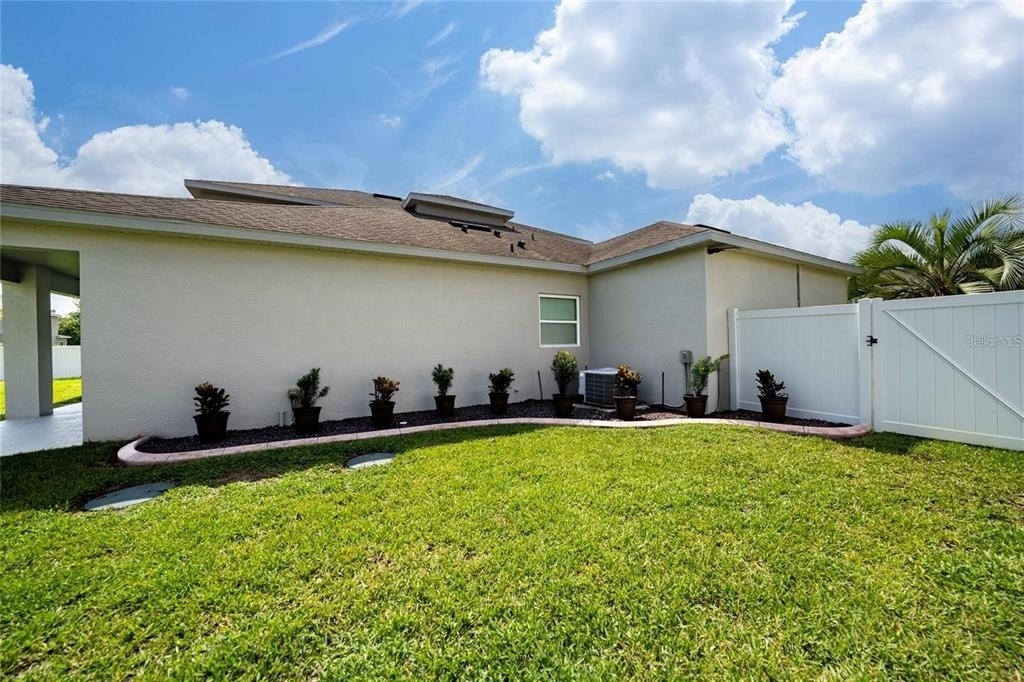 14537 San Lorenzo Drive N - Photo 35