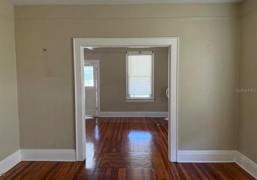 330 W Stanley Street - Photo 1