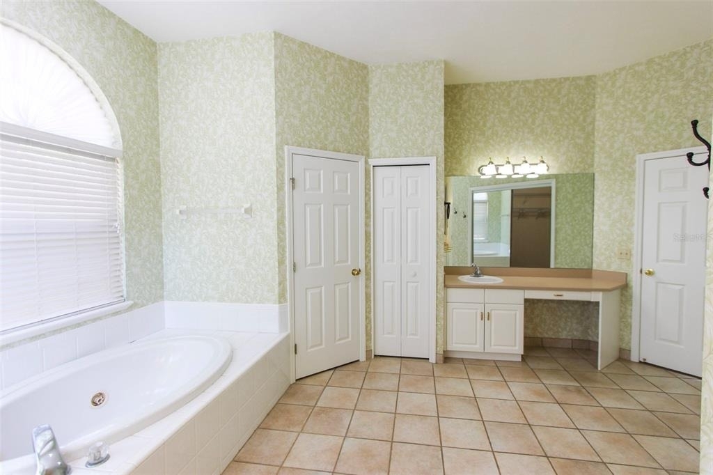 4404 Sw 91st Drive - Photo 11