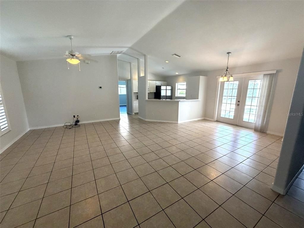2740 Trianna Street - Photo 2