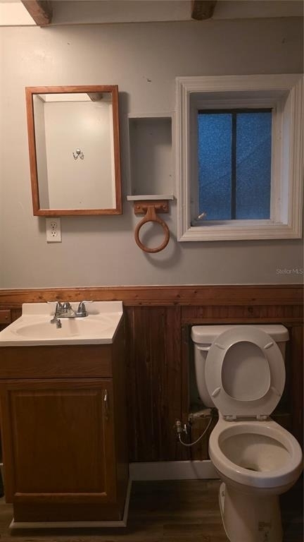 8003 Hillman Avenue - Photo 16