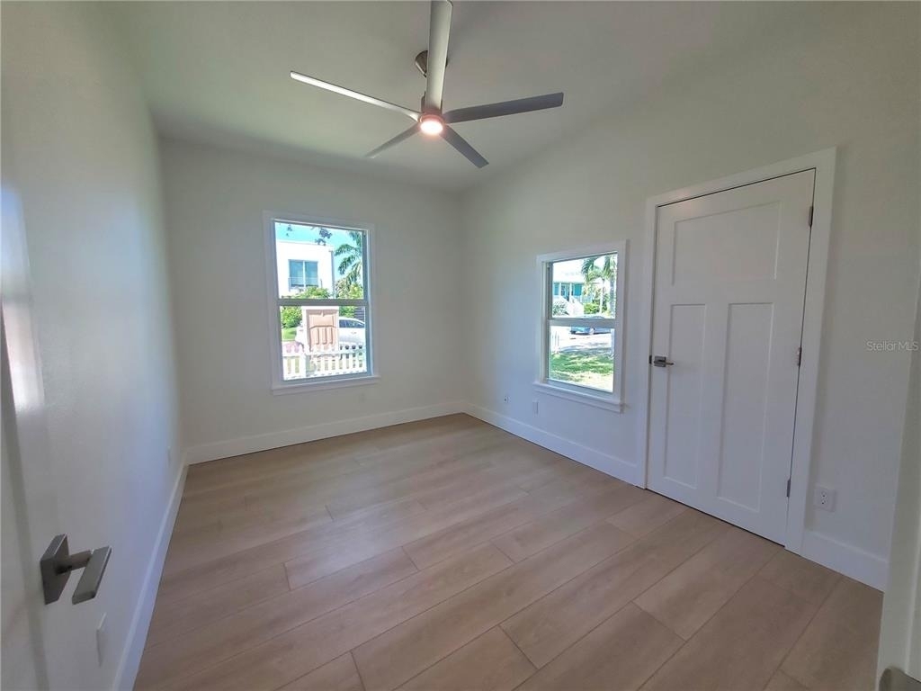 760 W Marion Avenue - Photo 11