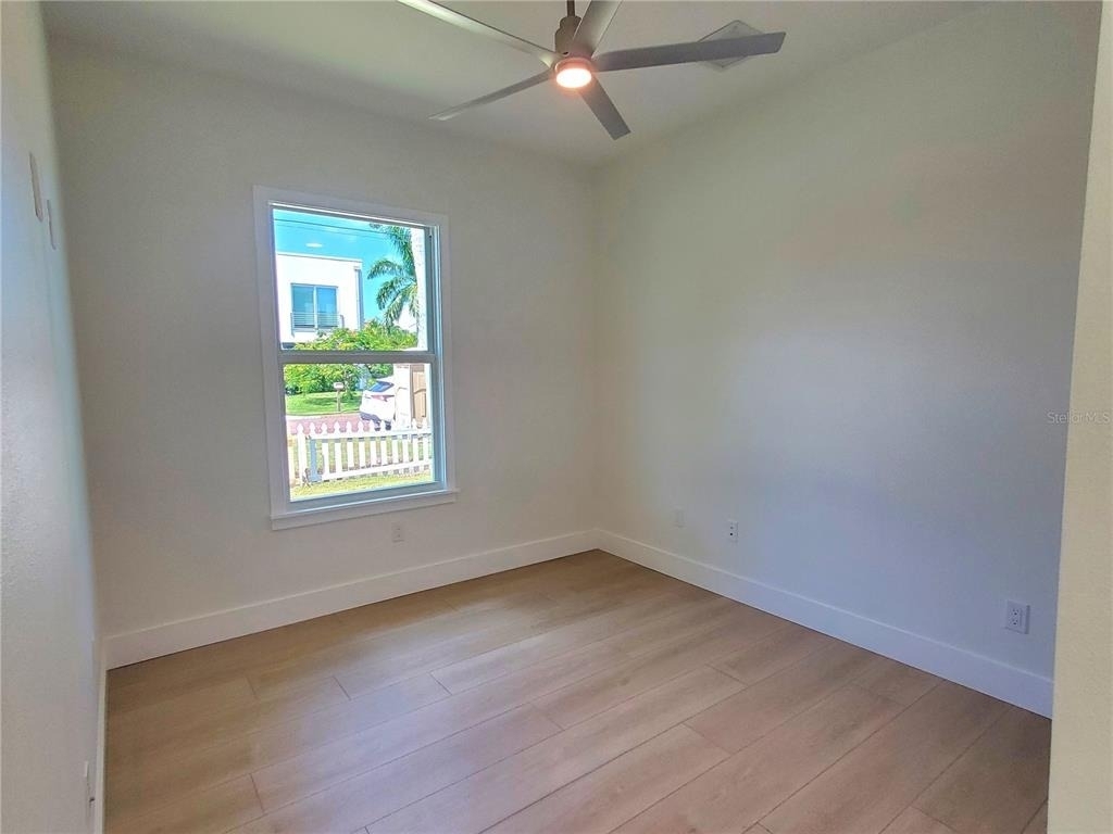 760 W Marion Avenue - Photo 12