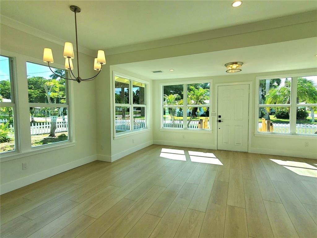 760 W Marion Avenue - Photo 8