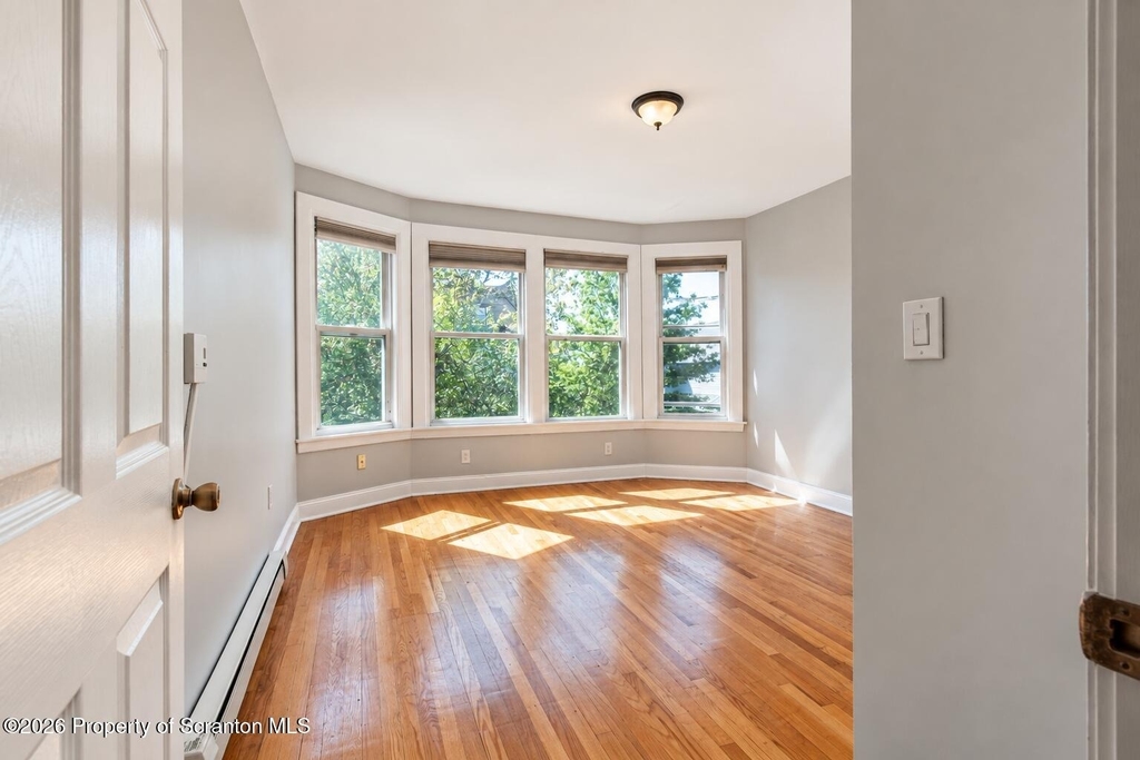 601 Clay Avenue - Photo 8