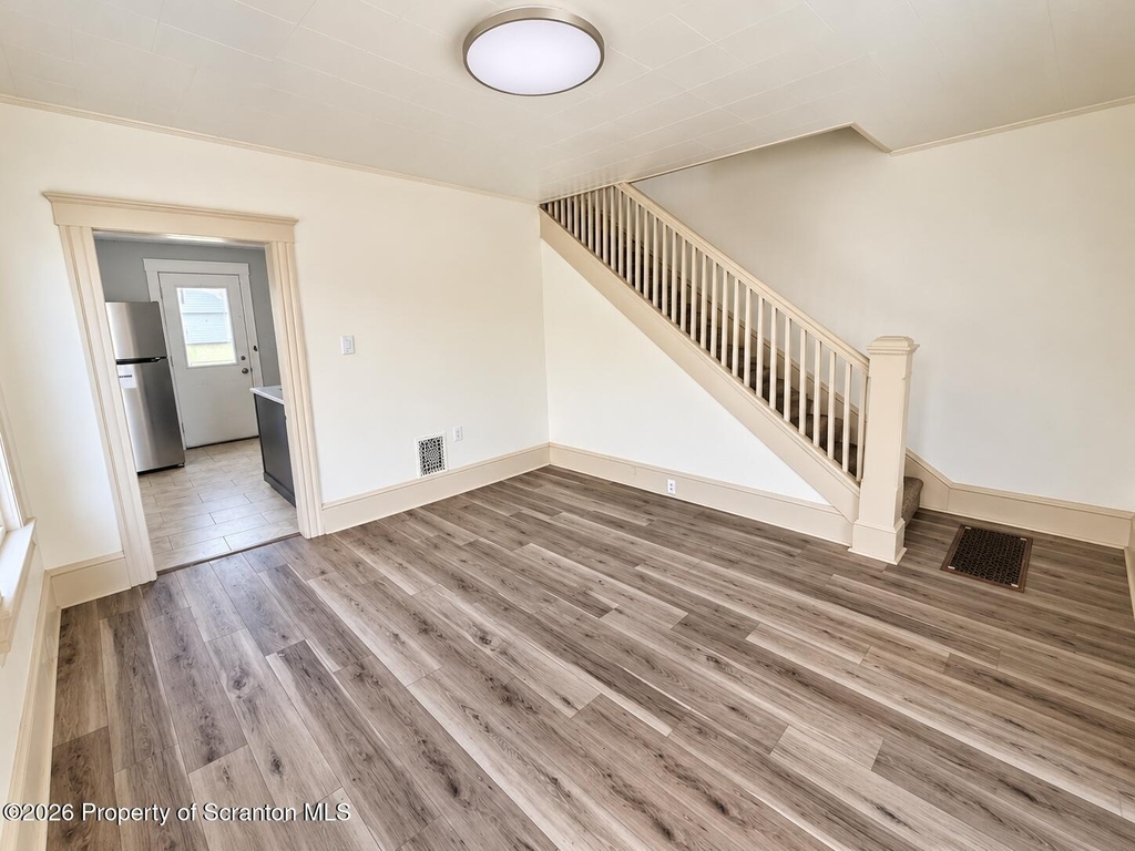 85 Tripp Street - Photo 2