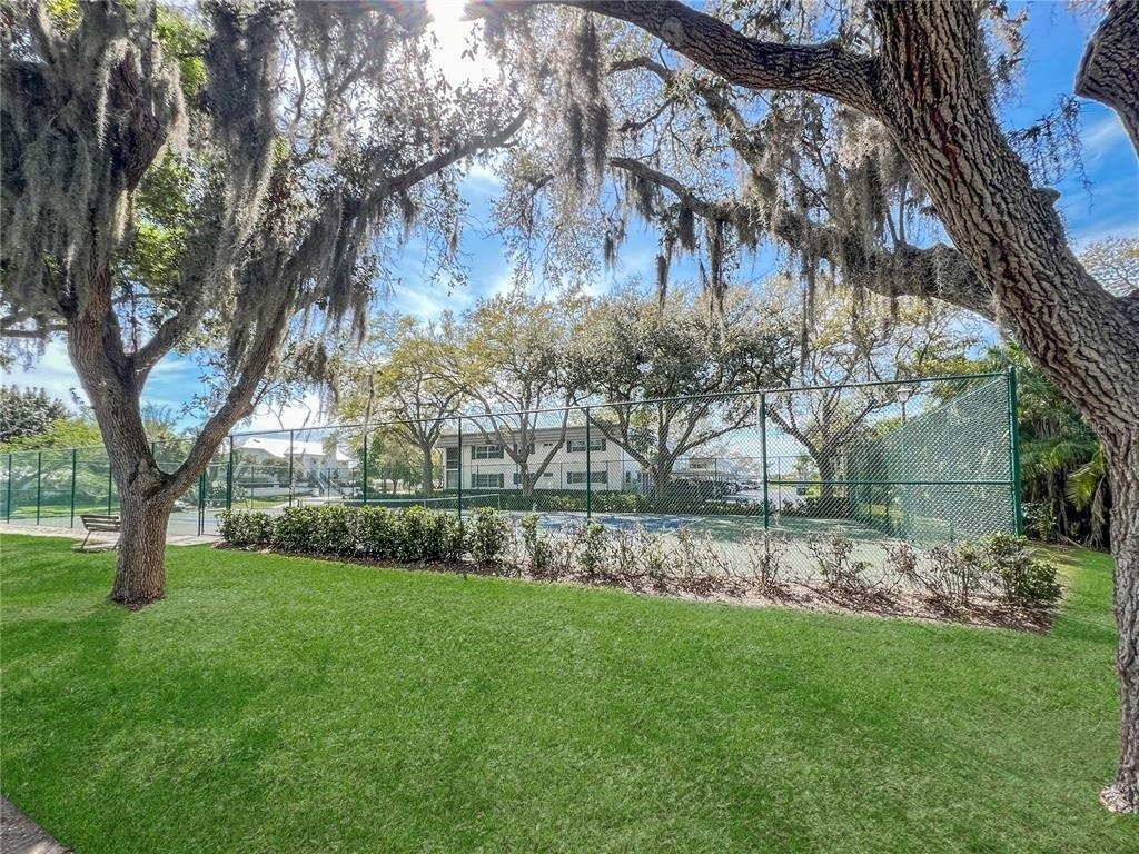 1741 Southwood Street - Photo 20