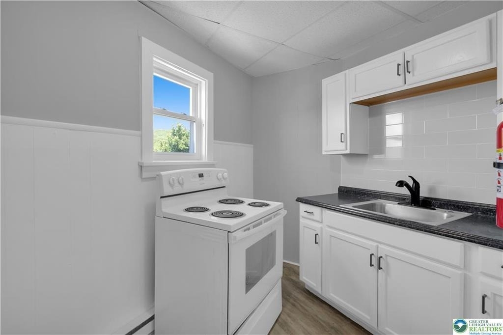 149 W Ridge Street W - Photo 1