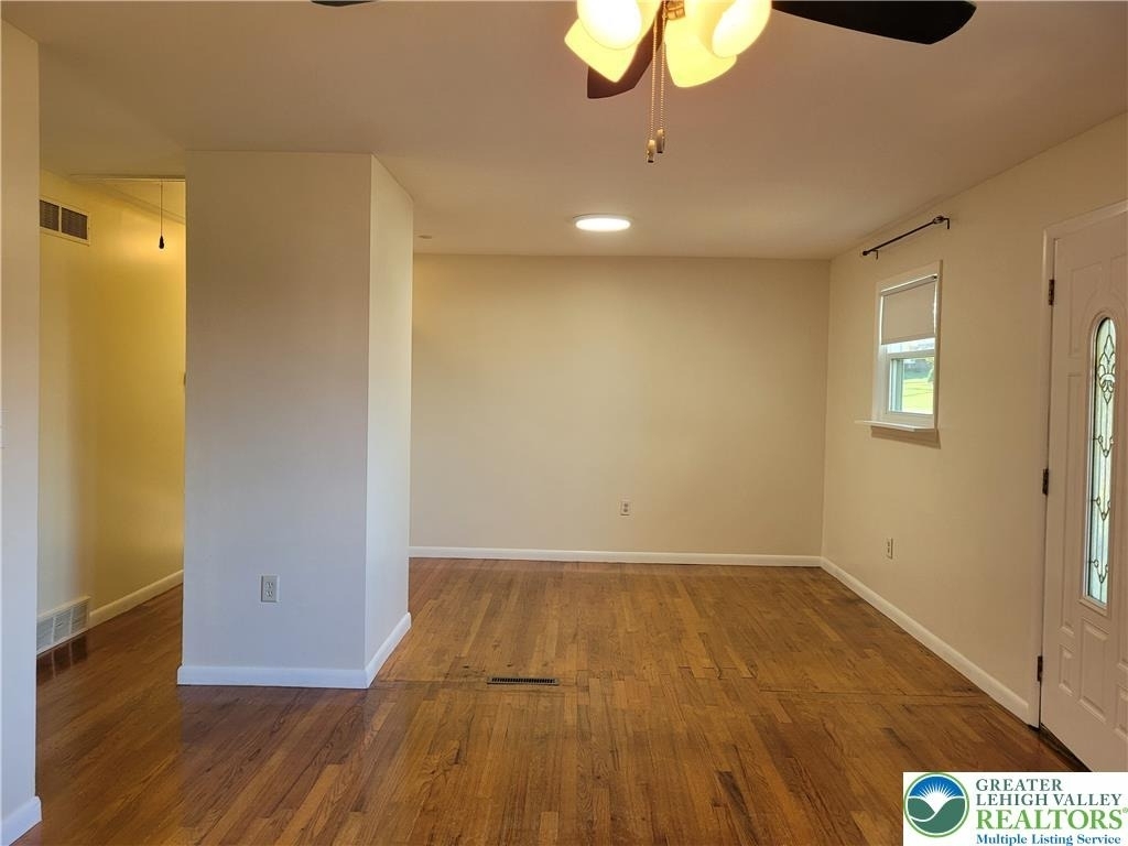 932 Kossuth Street - Photo 5