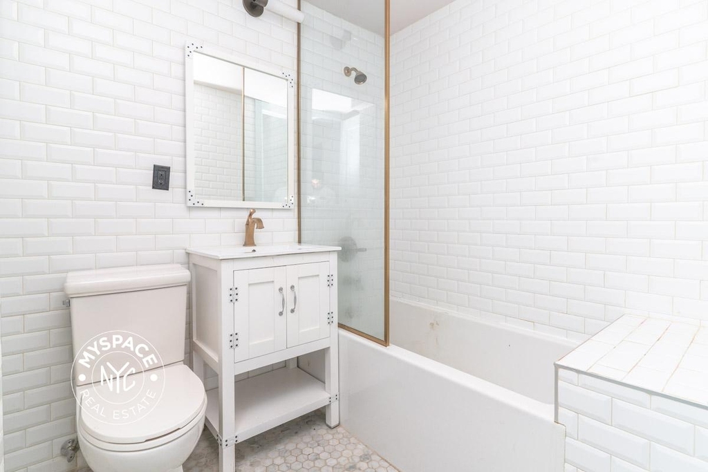 31 Brooklyn Avenue - Photo 4