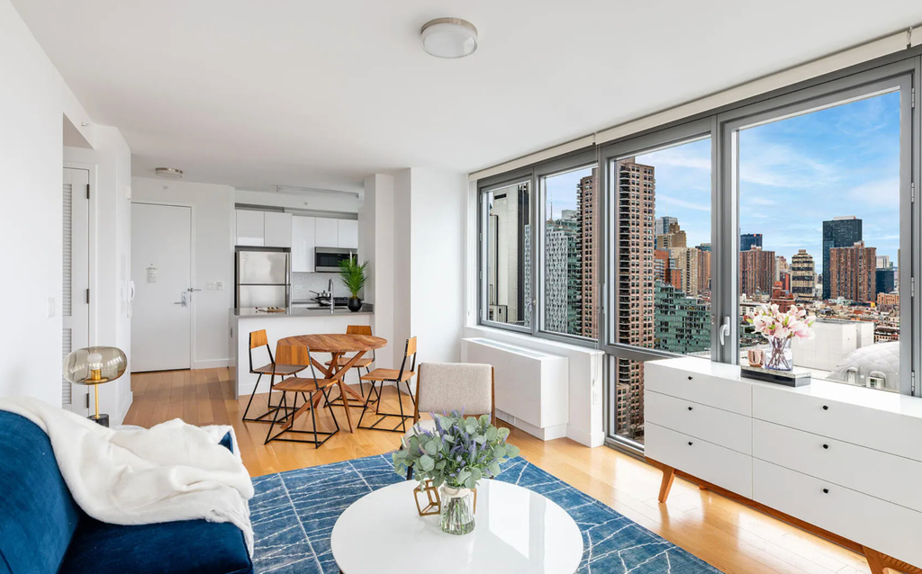 West 57th Street - Photo 6