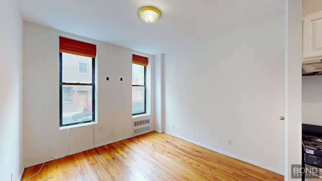 39 Bedford Street - Photo 3