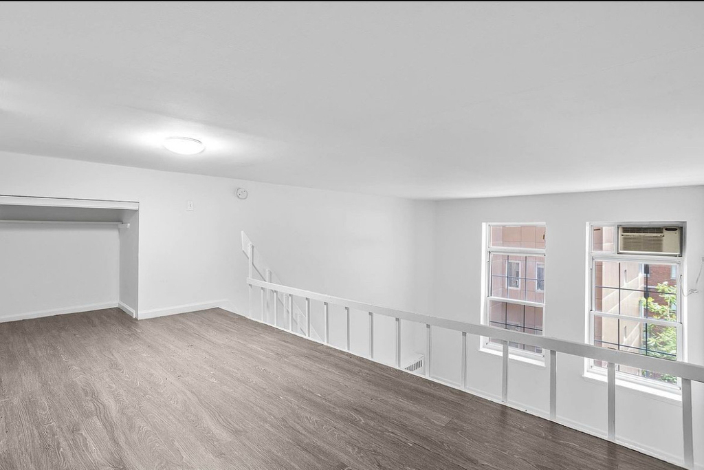 88 Fulton Street - Photo 3