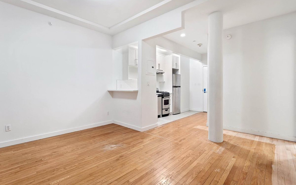 106 Fulton Street - Photo 4