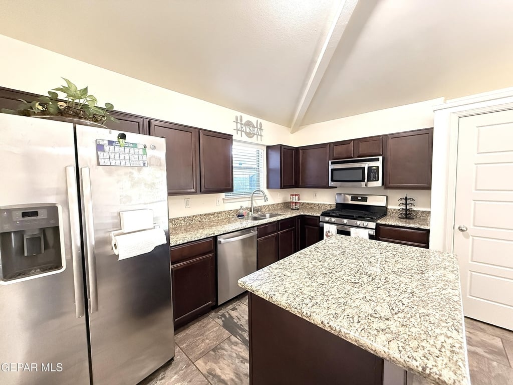 4933 Copper Ranch Avenue - Photo 8