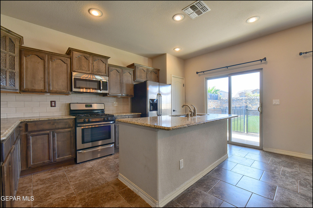 7528 Wolf Creek Drive - Photo 13