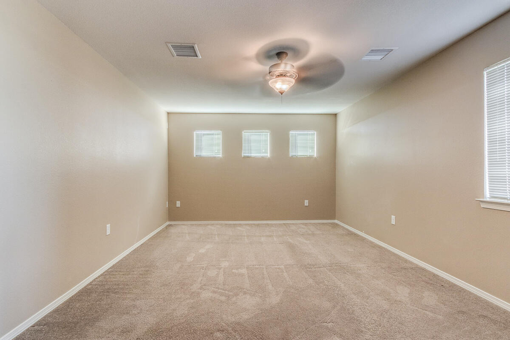13163 Kestrel Avenue - Photo 17