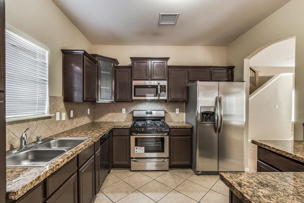 13163 Kestrel Avenue - Photo 7
