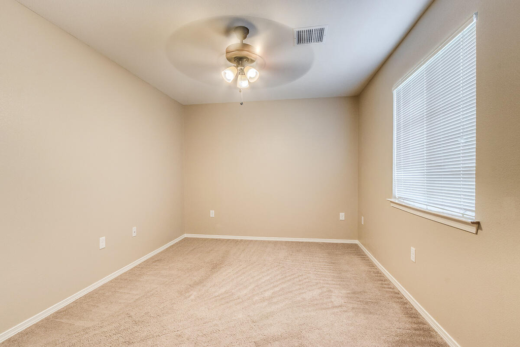 13163 Kestrel Avenue - Photo 13