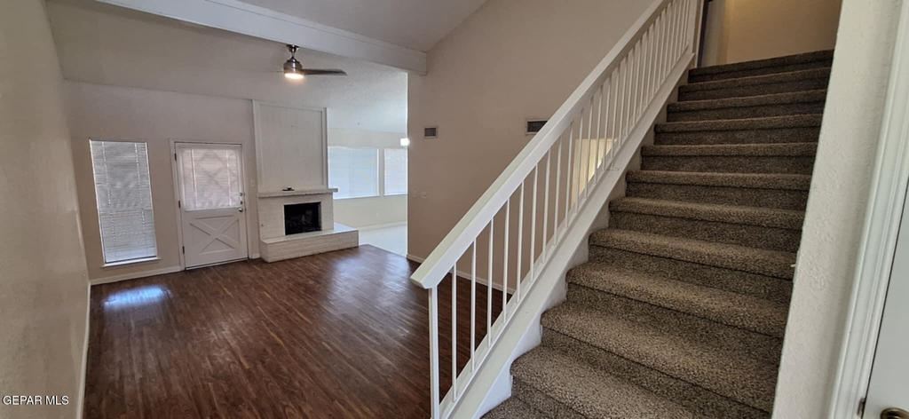 6617 Dawn Drive - Photo 2