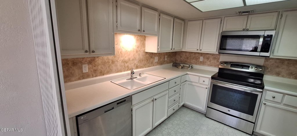 6617 Dawn Drive - Photo 7