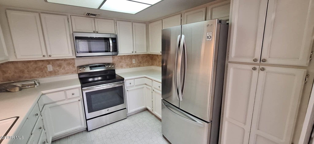 6617 Dawn Drive - Photo 8