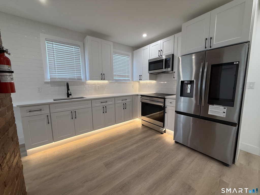 21-23 Elliott Street - Photo 4