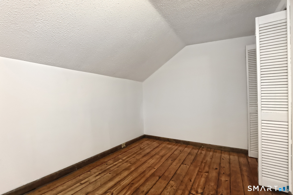 52-54 Pond Point Avenue - Photo 14
