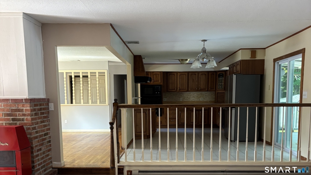 752 New Haven Avenue - Photo 3