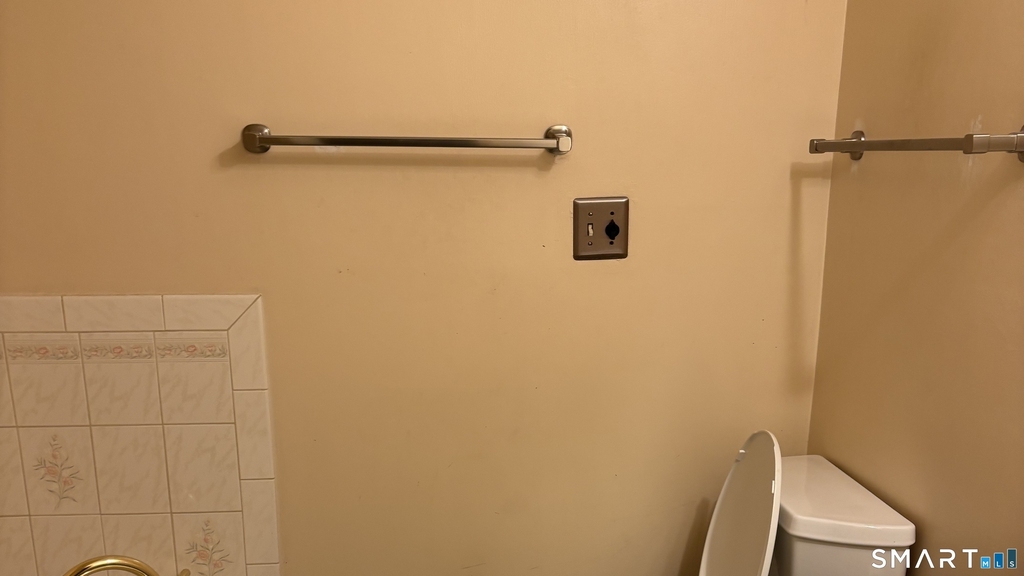 752 New Haven Avenue - Photo 10