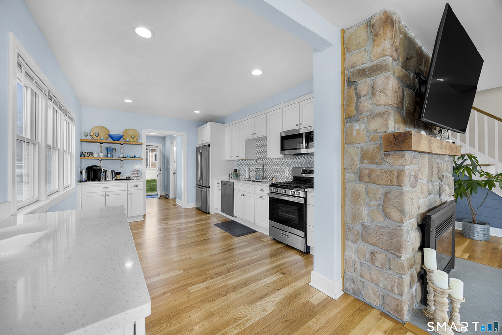 1 Annawon Avenue - Photo 8